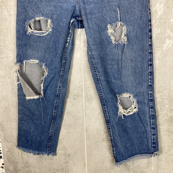 Destructed vintage Lee jeans - Picture 4 of 9